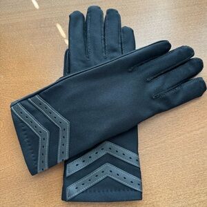 Black Isotoner Gloves with Decorative Leather Accents
